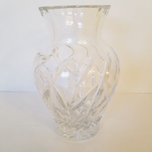 ✅#10055B Mikasa (?) Embossed Cristal 5.75" Vase